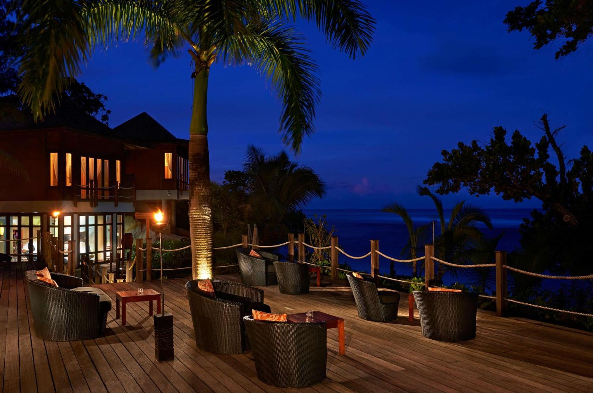 Doubletree By Hilton Seychelles Allamanda Resort & Spa Takamaka Eksteriør bilde