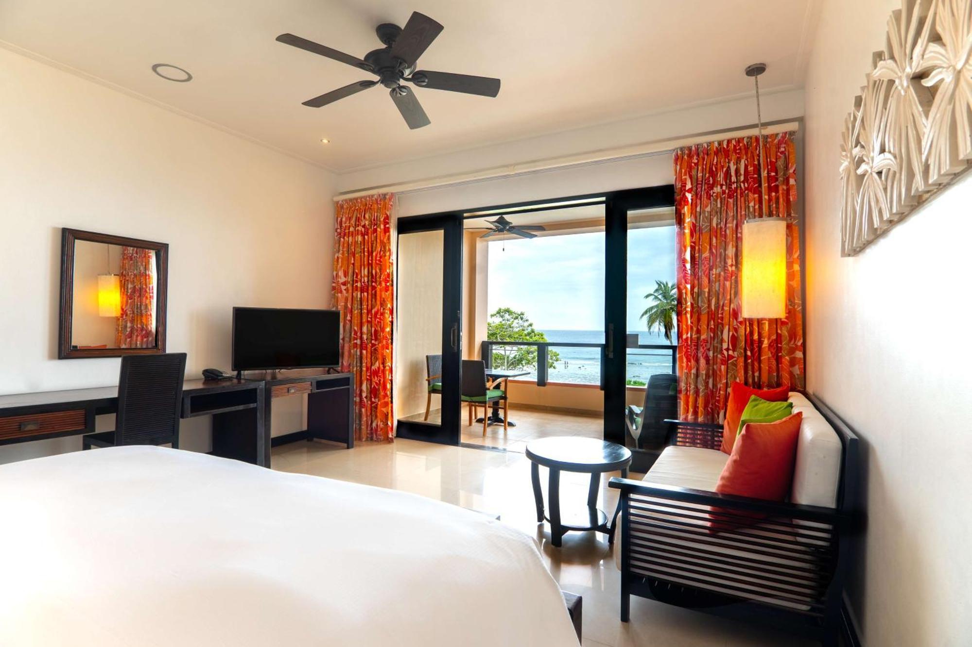 Doubletree By Hilton Seychelles Allamanda Resort & Spa Takamaka Eksteriør bilde