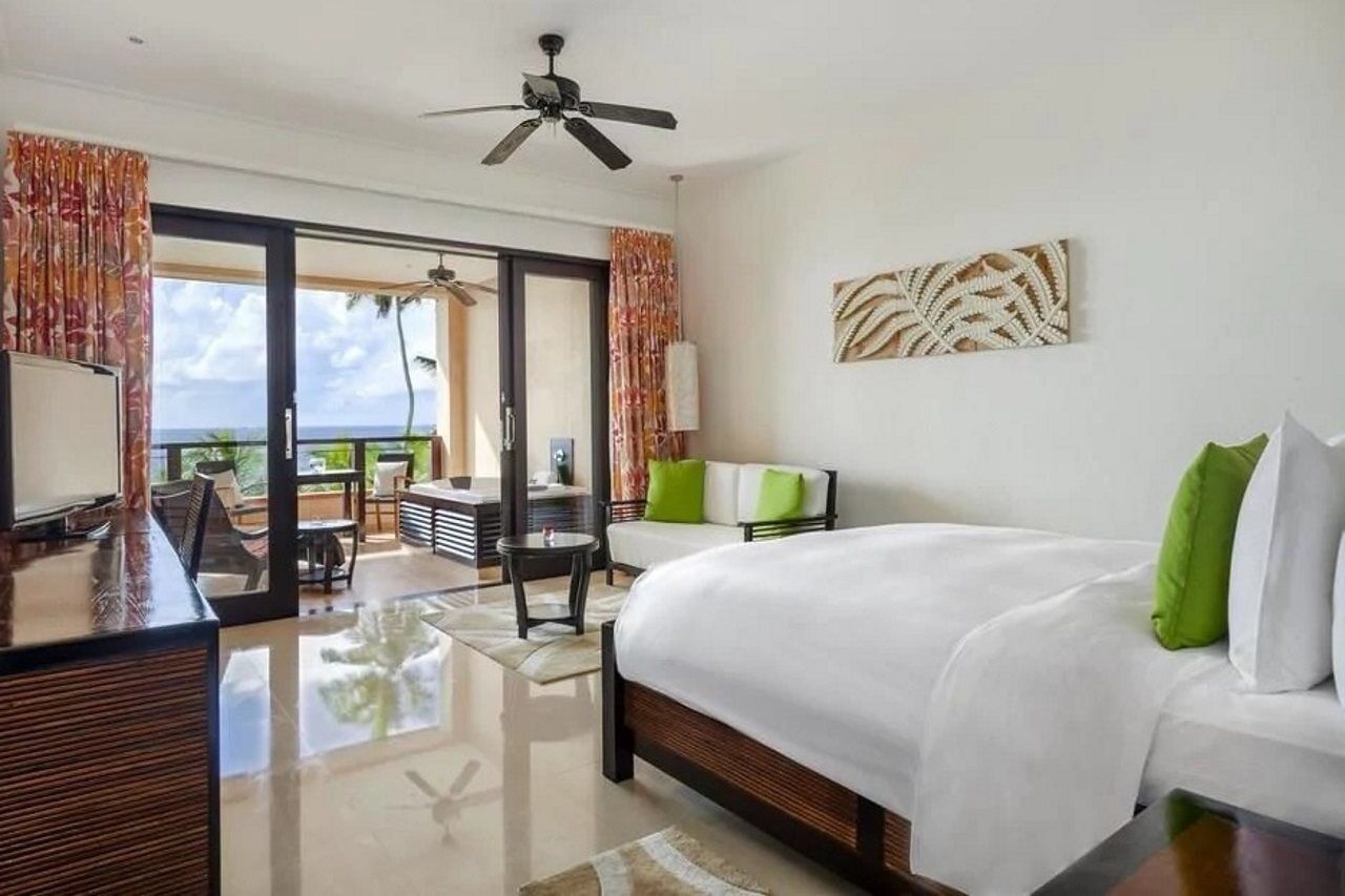 Doubletree By Hilton Seychelles Allamanda Resort & Spa Takamaka Eksteriør bilde